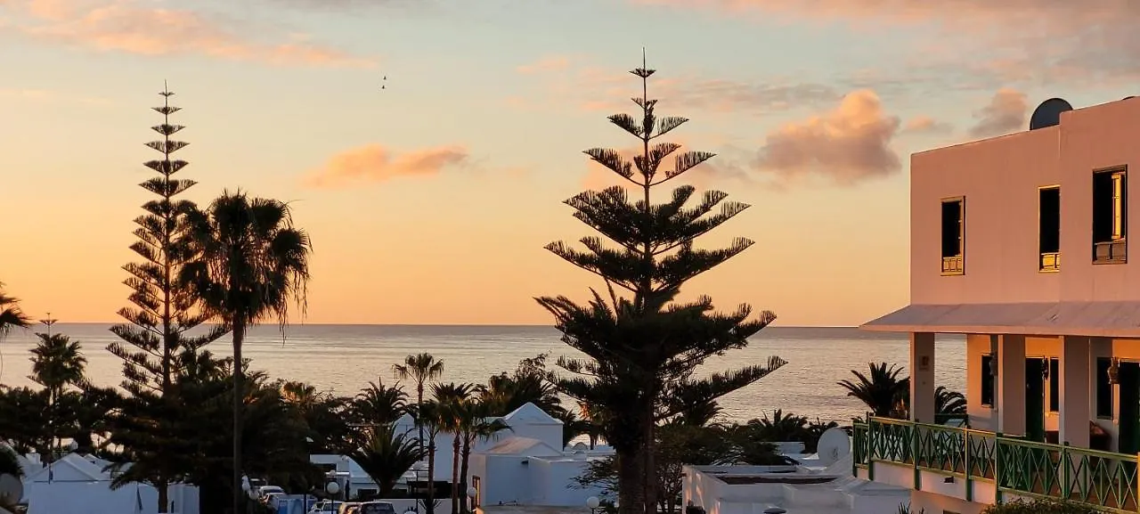 Casahost Bastian Boutique I Seaview Apartment Costa Teguise