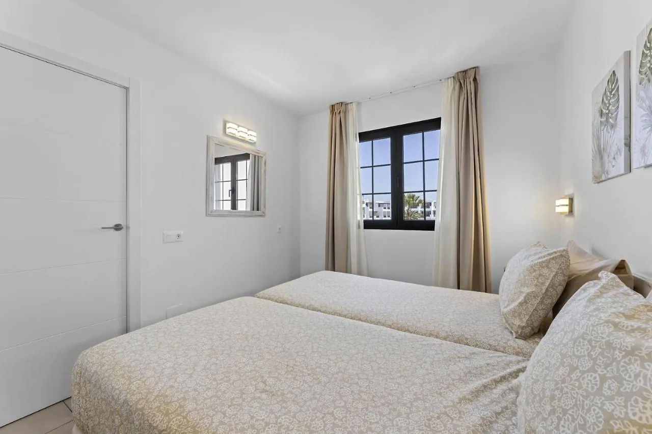 Casahost Bastian Boutique I Seaview Apartment Costa Teguise 0*,  Spain