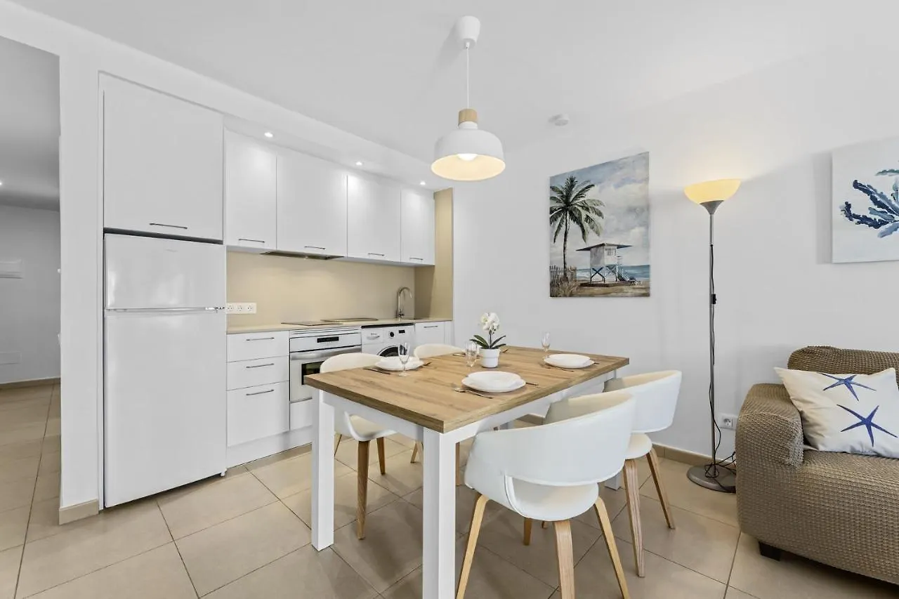 Casahost Bastian Boutique I Seaview Apartment Costa Teguise